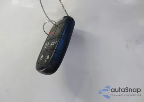 2018 Chrysler 300 Limited Awd из США, поврежденный, VIN 2C3CCAKG2JH240883